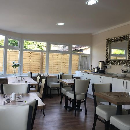 Elris Essex House Hotel Клактън он Сий Екстериор снимка