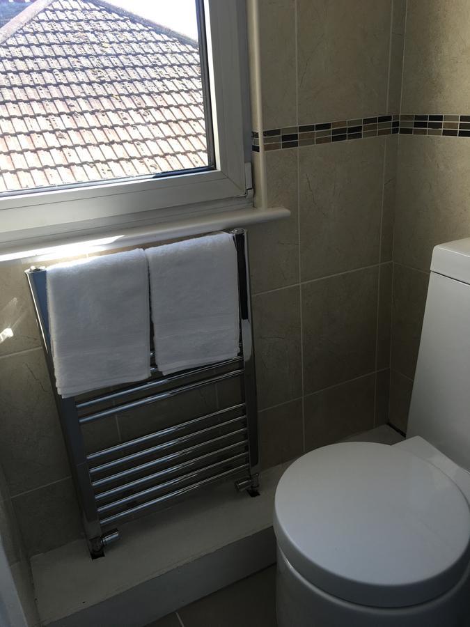 Elris Essex House Hotel Клактън он Сий Екстериор снимка
