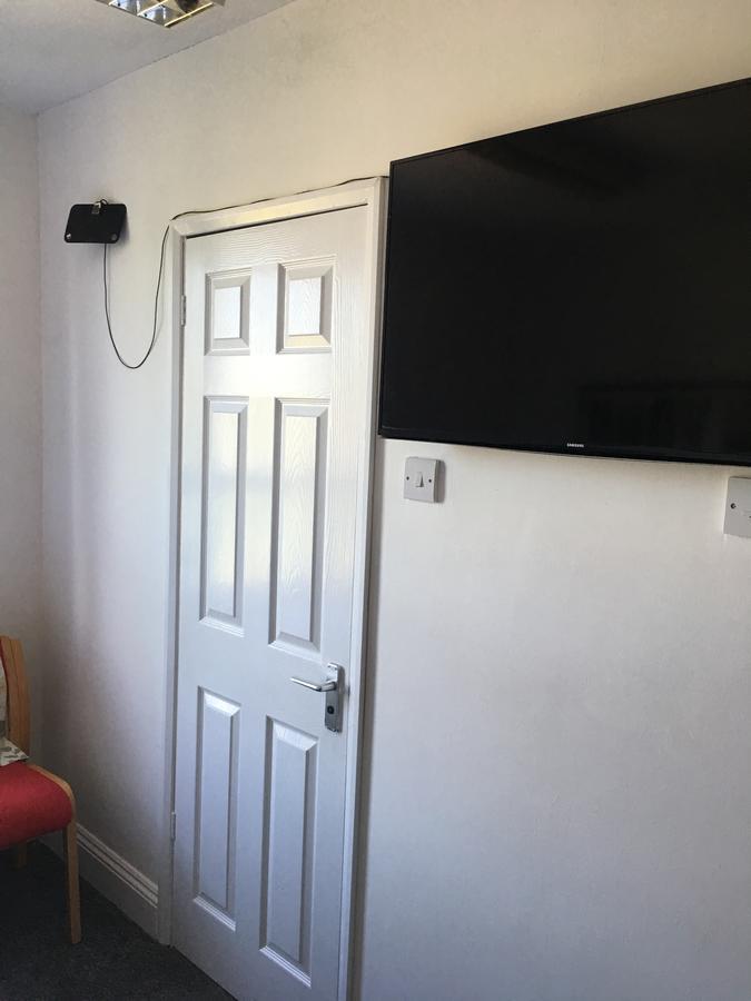 Elris Essex House Hotel Клактън он Сий Екстериор снимка