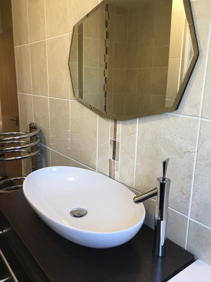 Elris Essex House Hotel Клактън он Сий Екстериор снимка