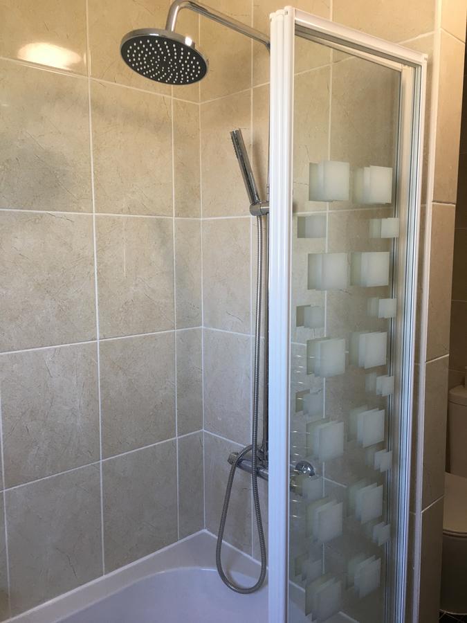 Elris Essex House Hotel Клактън он Сий Екстериор снимка