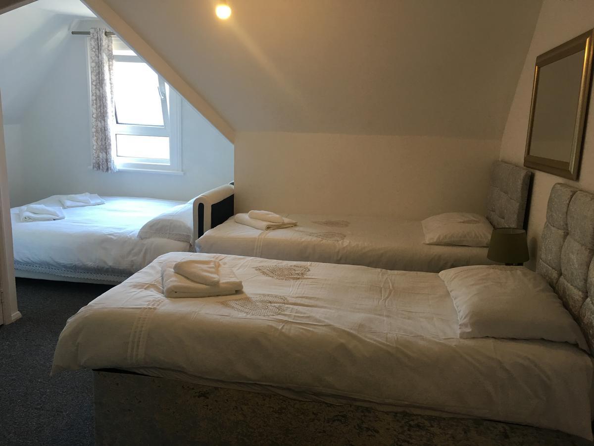 Elris Essex House Hotel Клактън он Сий Екстериор снимка