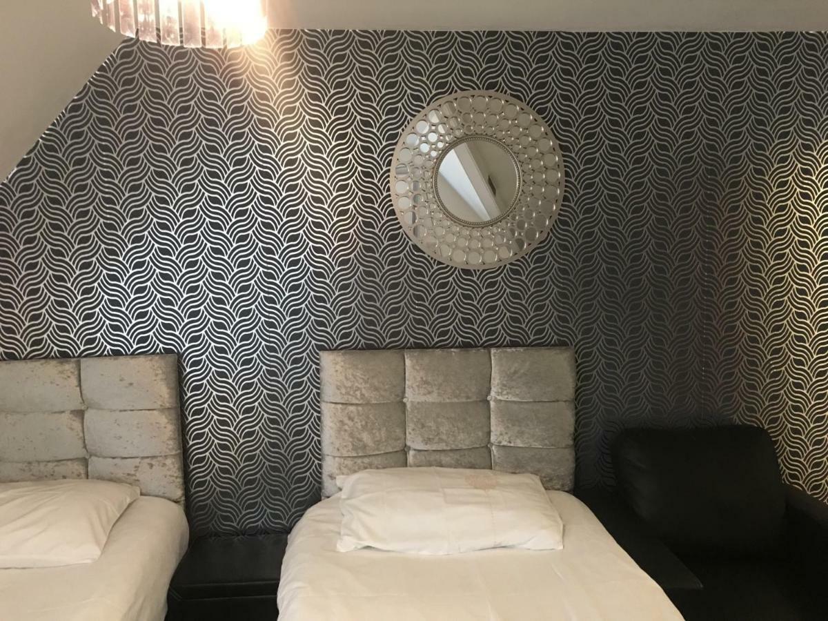 Elris Essex House Hotel Клактън он Сий Екстериор снимка